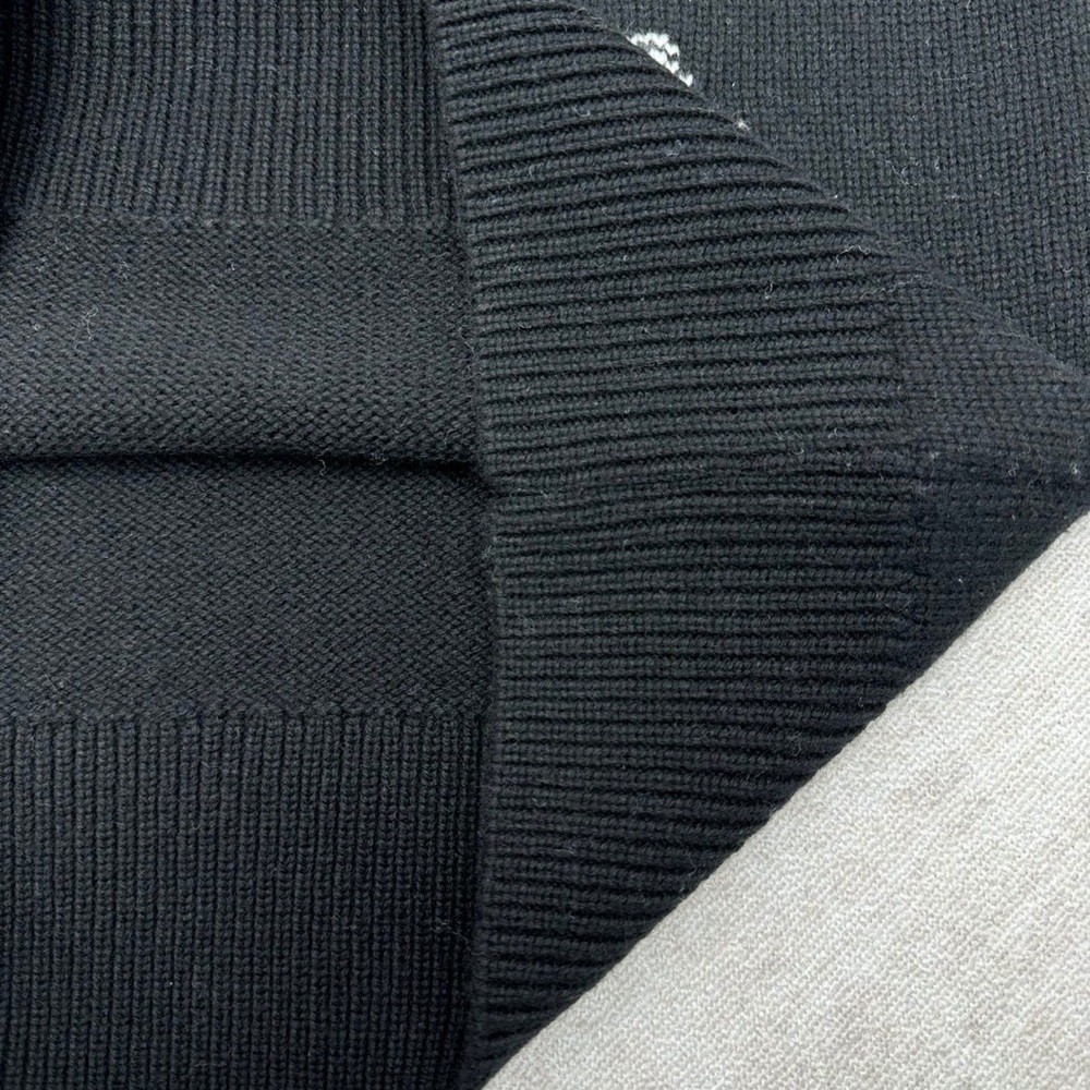 Burberry Black Knit with White Graphic - Picture 8 of 9